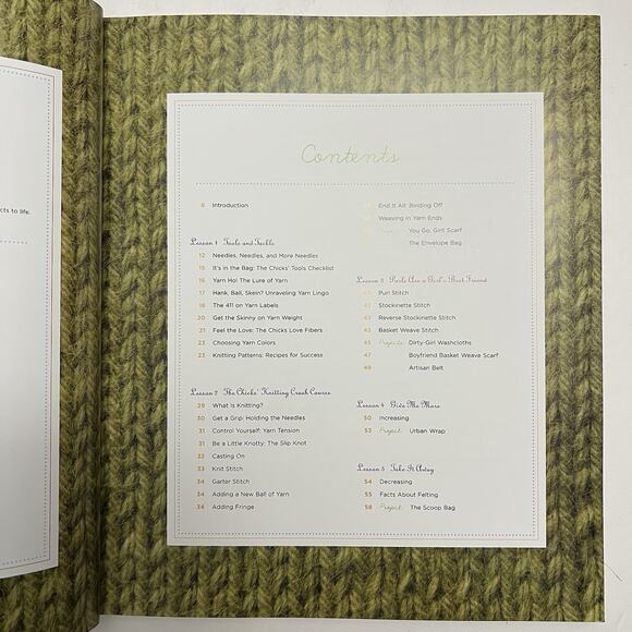 The Chicks with Sticks Guide to Knitting: Learn to Knit with more than 30 Cool, - Picture 4 of 10